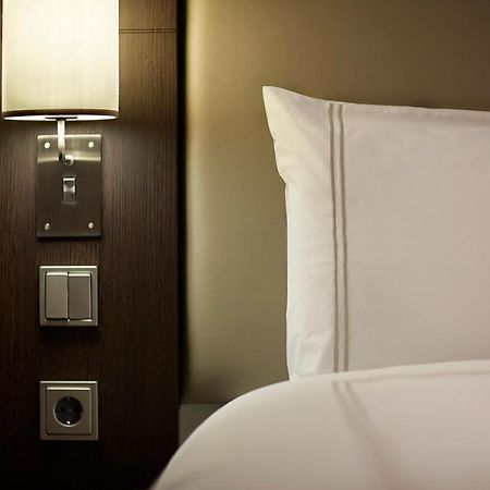 Premier Inn Mannheim City Centre Bagian luar foto