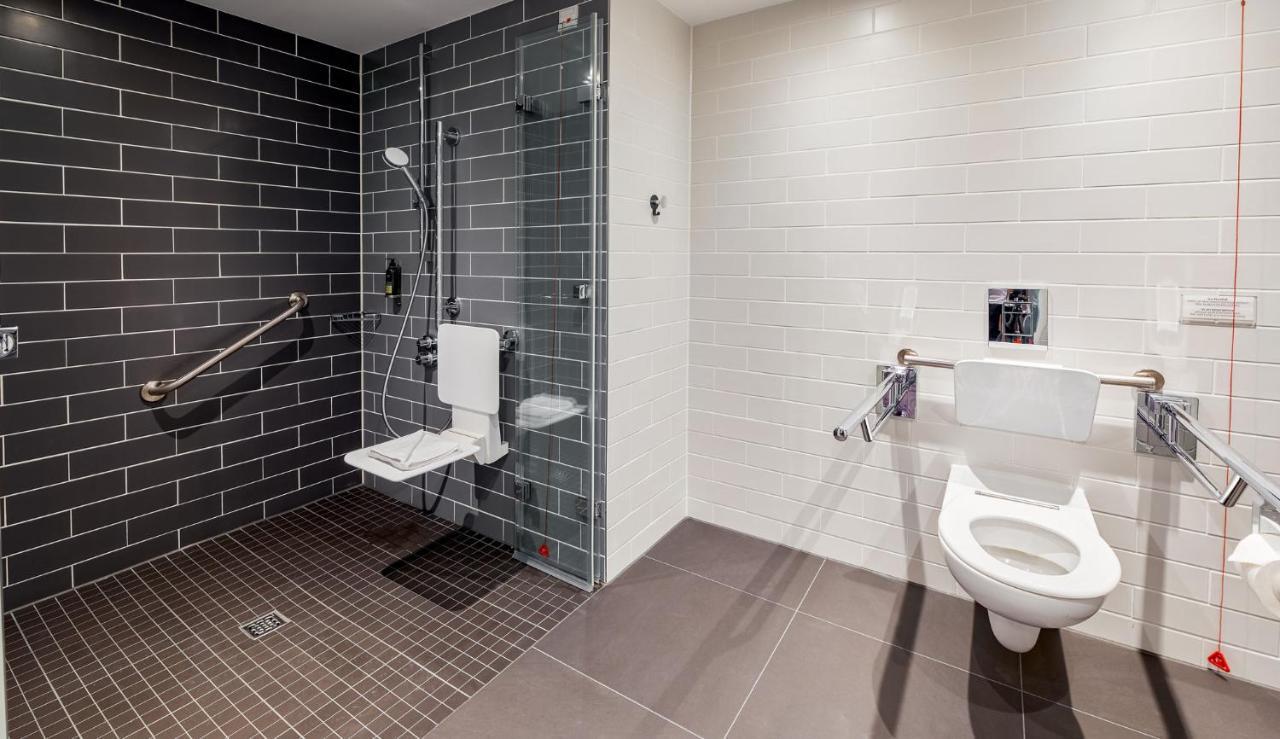 Premier Inn Mannheim City Centre Bagian luar foto