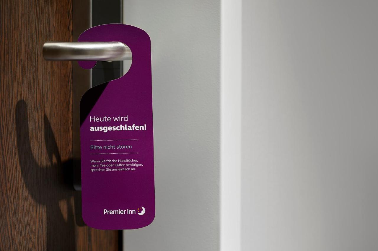 Premier Inn Mannheim City Centre Bagian luar foto