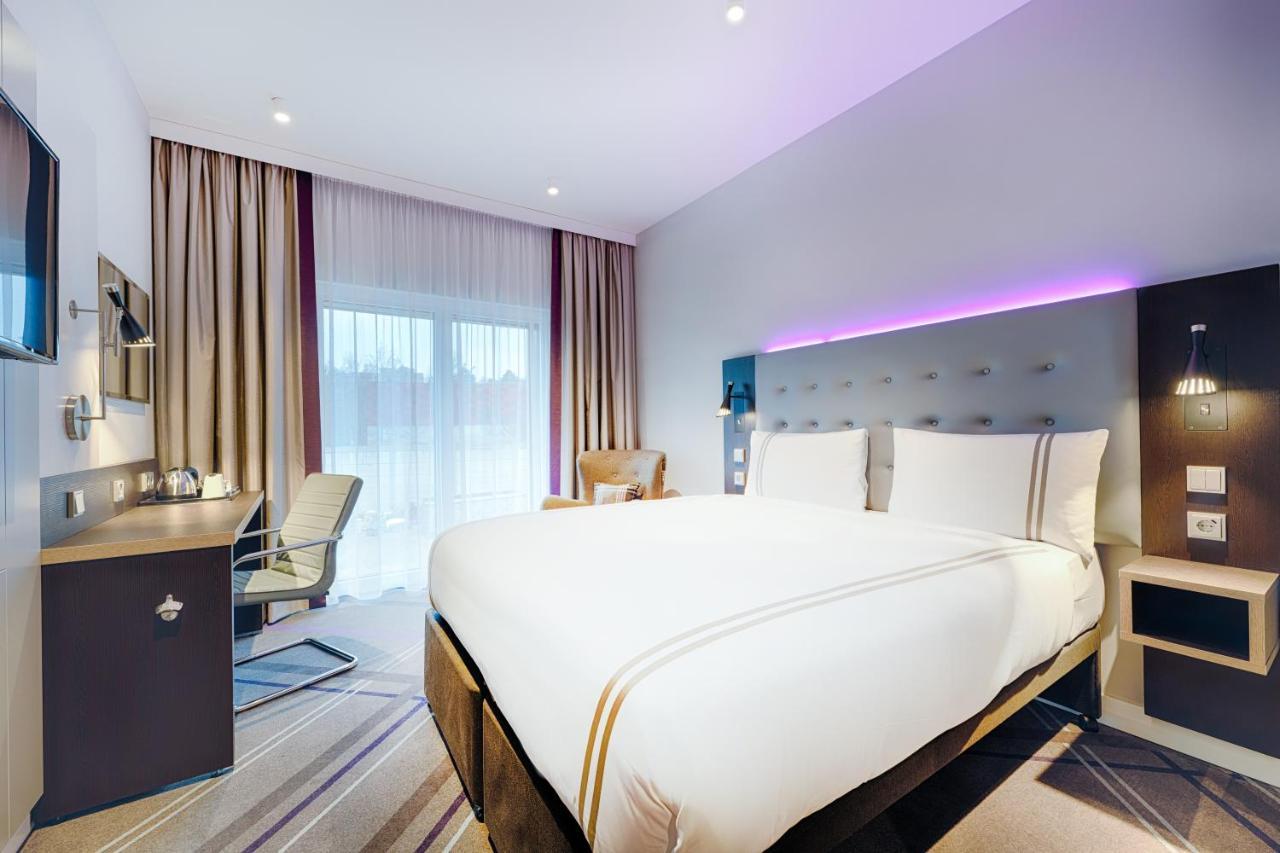 Premier Inn Mannheim City Centre Bagian luar foto
